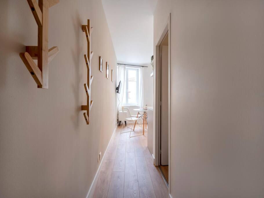 Le Coquet Des Trois-Maisons Avec Parking Privatif Nancy Bagian luar foto